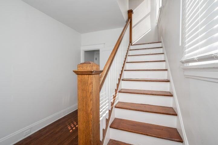 2730 Dakota Ave #B - Photo 4 of 16