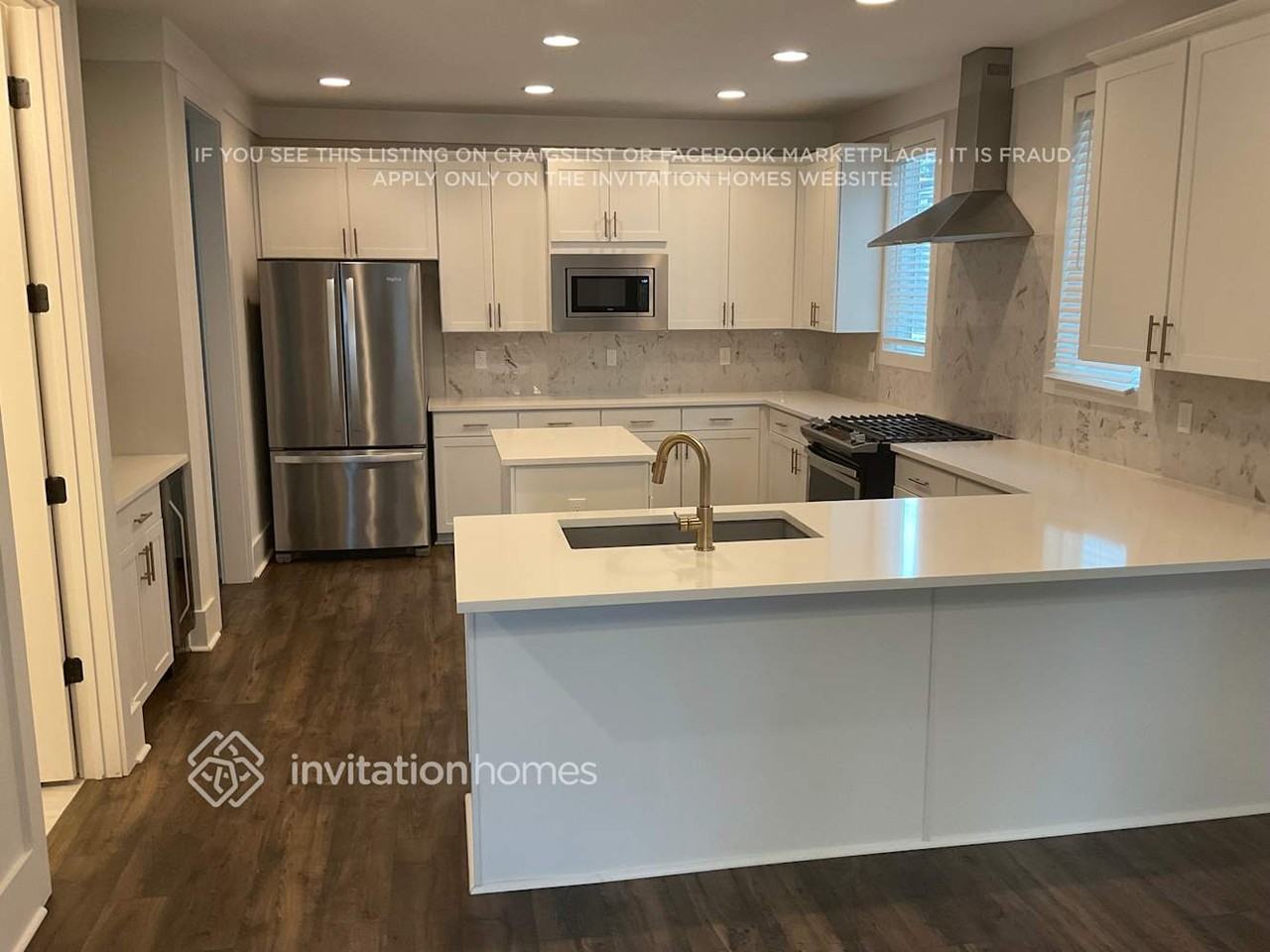 242 Founders Ln - Photo 4 of 18