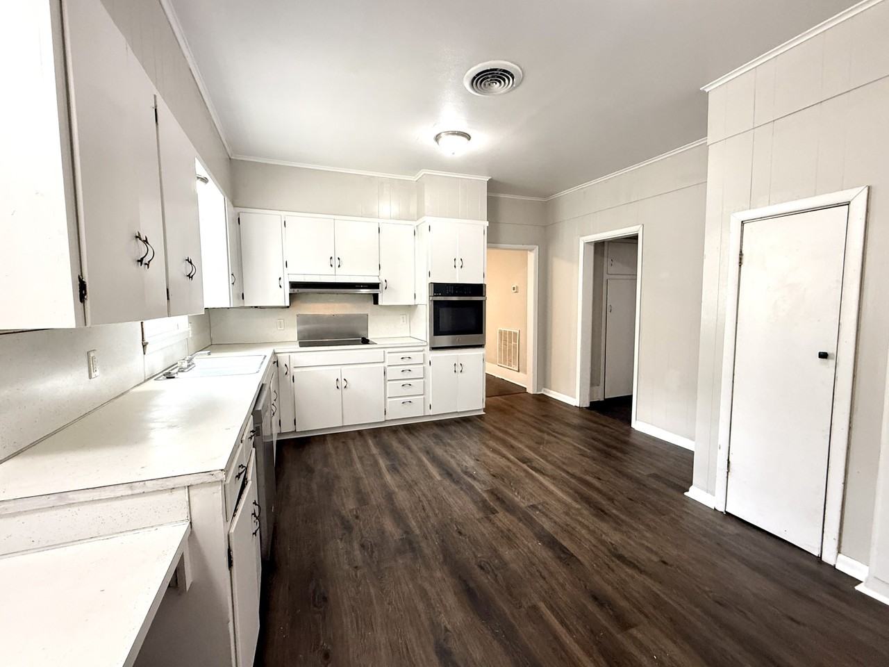 409 B St Nw #1 - Photo 4 of 38