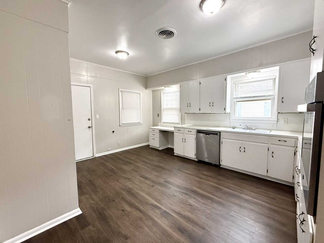 409 B St Nw #1 - Photo 5 of 38