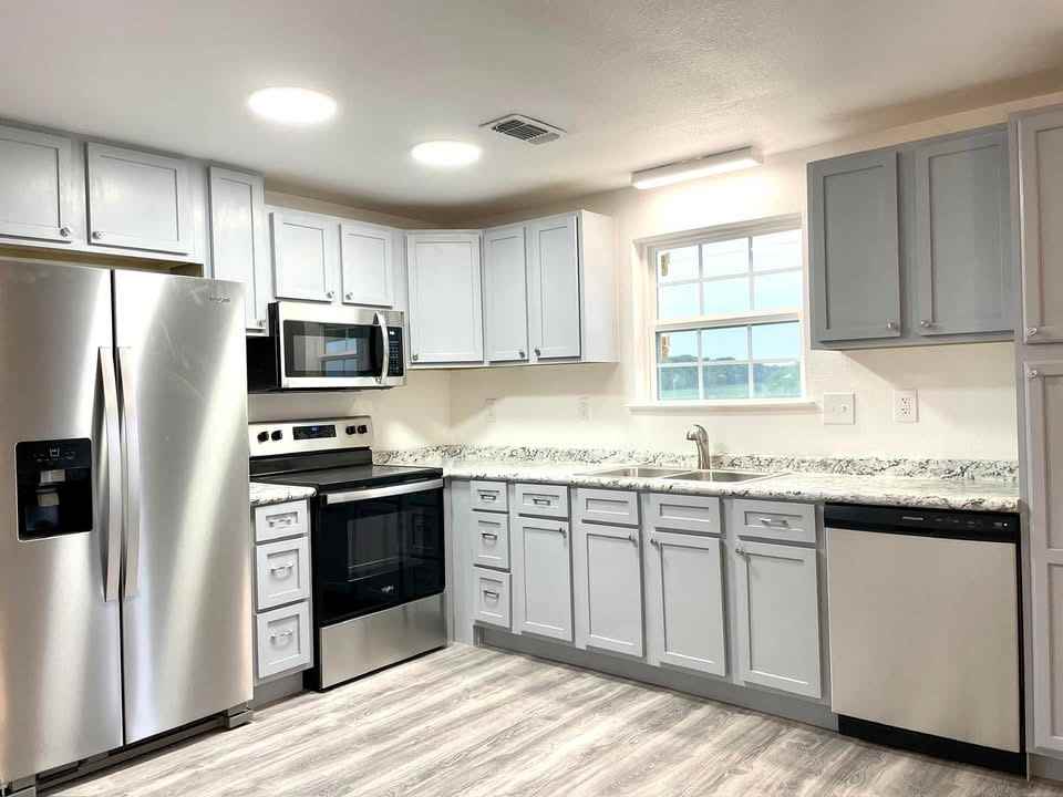 13171 Sandpiper Rd #1 - Photo 3 of 27