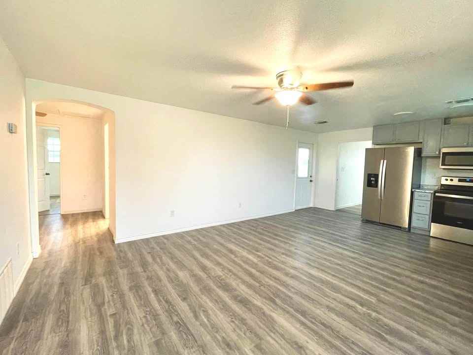 13171 Sandpiper Rd #1 - Photo 6 of 27
