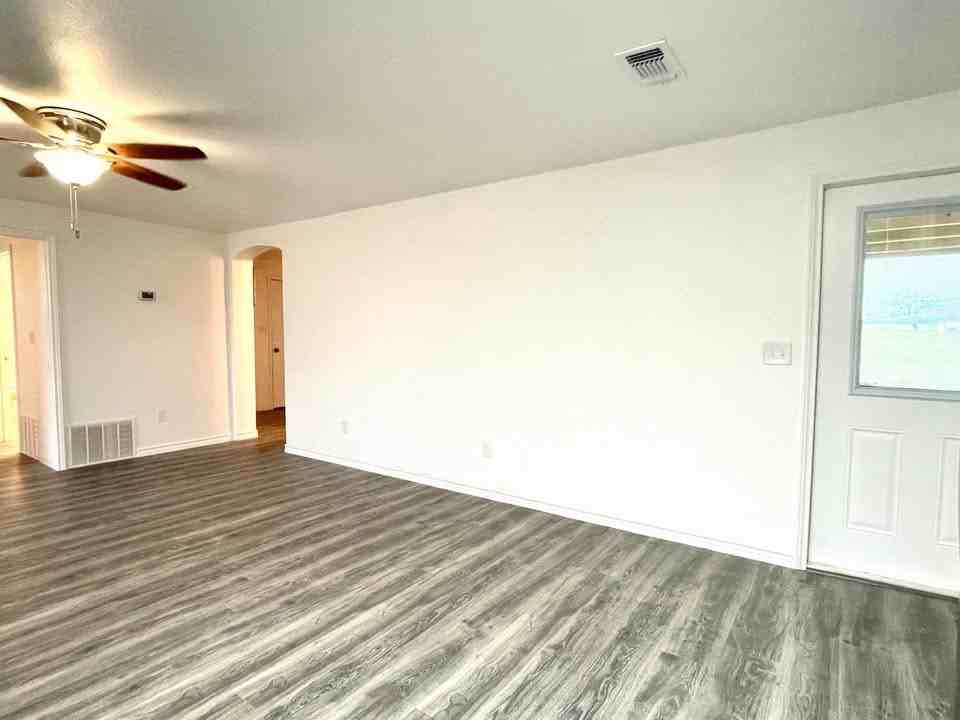 13171 Sandpiper Rd #1 - Photo 7 of 27