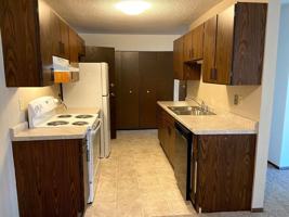 featured image of 2416 Hengel Ct