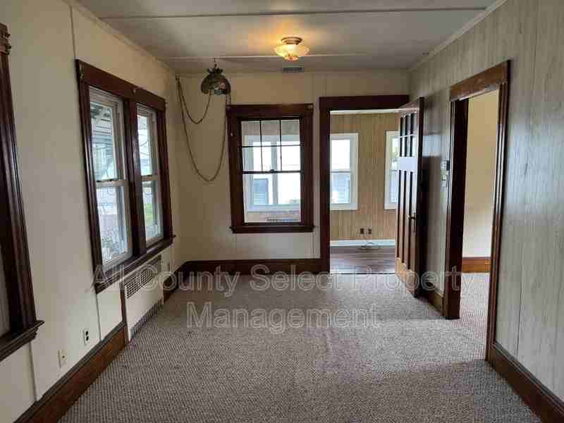 12 Wilson Ave - Photo 4 of 15