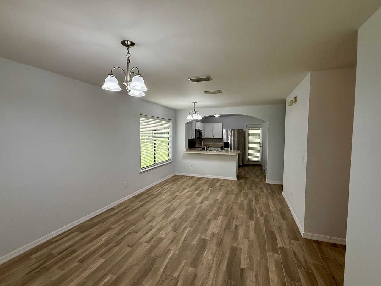622 Briar Way Ln #1 - Photo 2 of 20
