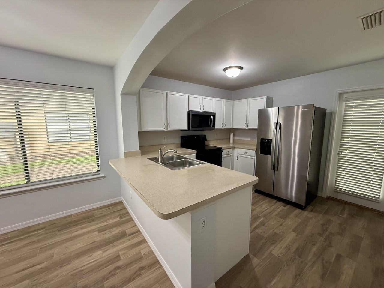 622 Briar Way Ln #1 - Photo 4 of 20