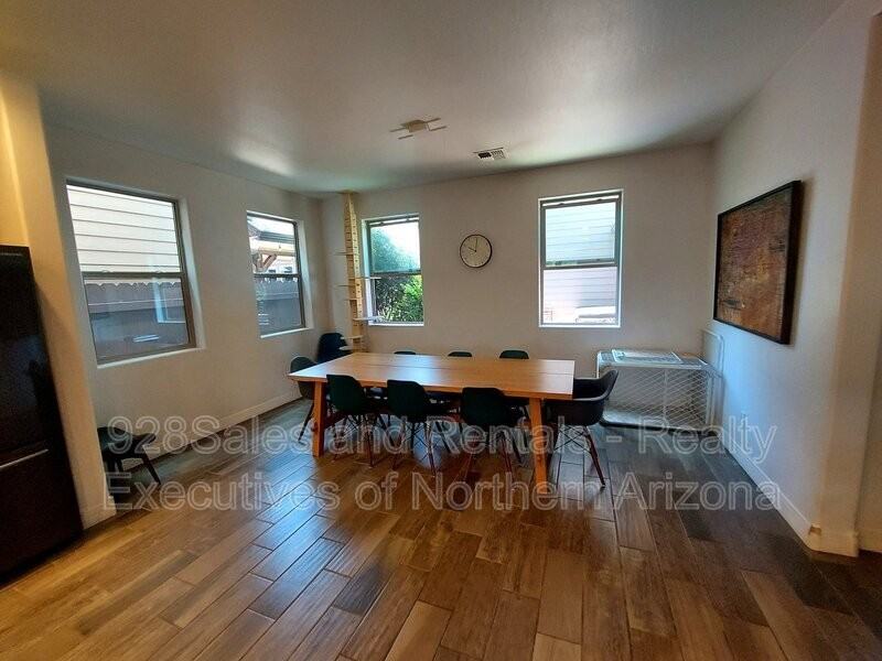 2449 W Bruce Balle Dr - Photo 2 of 21