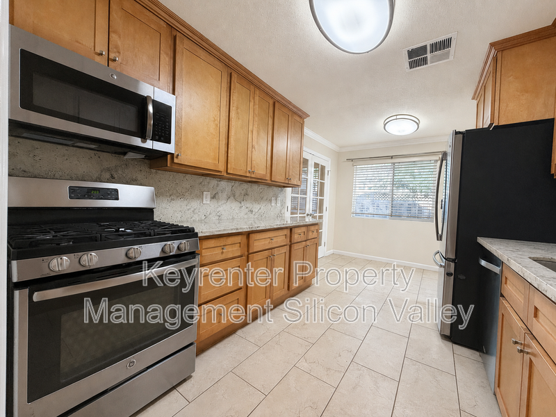 656 Curtner Ave - Photo 6 of 27