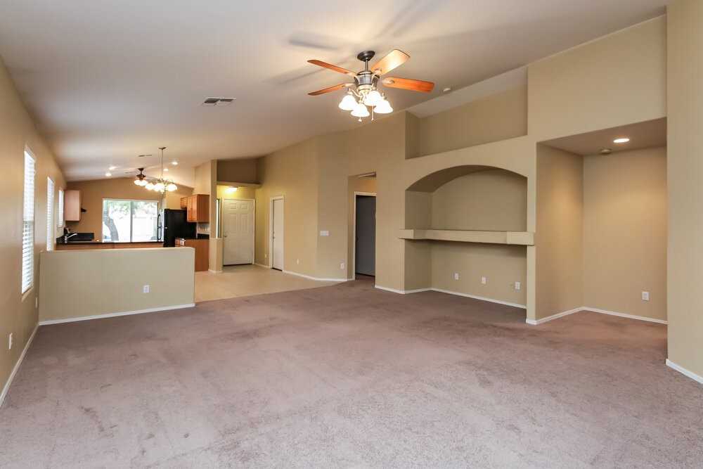 2213 W Saint Charles Ave - Photo 4 of 15