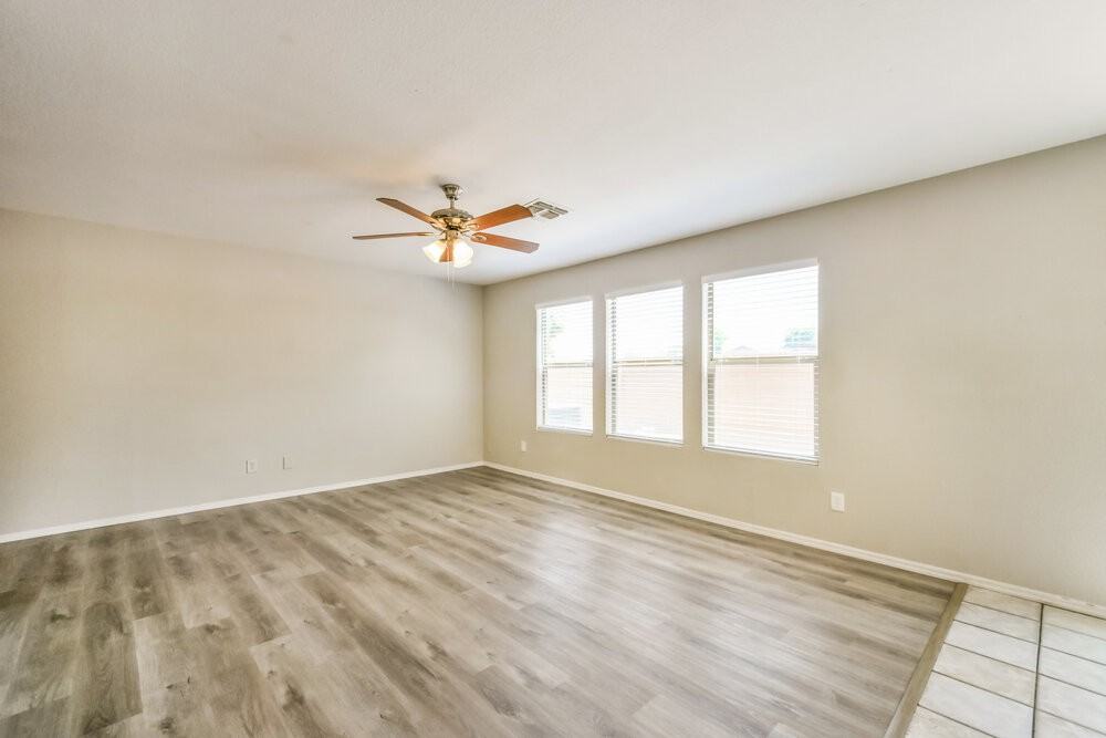 2236 E Spruce Dr - Photo 6 of 17