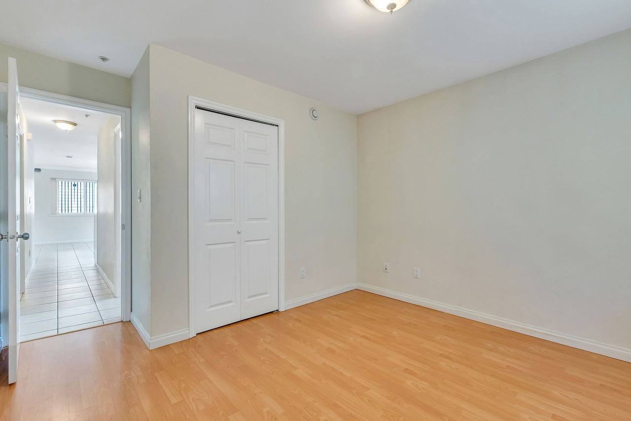2291 East 12th Avenue - Photo 7 of 10