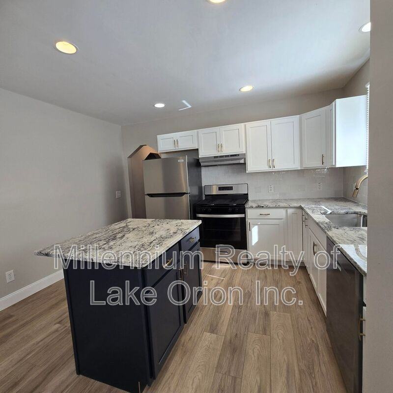 614 E Tennyson Ave - Photo 4 of 35
