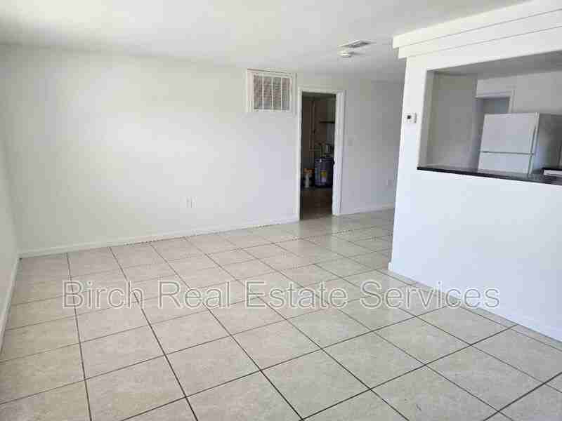 1247 Chelsea Ln - Photo 6 of 13