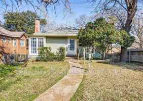 featured image of 1113 W Walker St