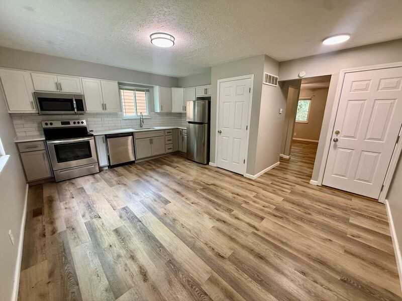 12 Holloway Dr #12B - Photo 2 of 15