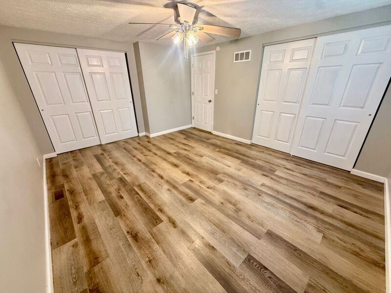12 Holloway Dr #12B - Photo 7 of 15