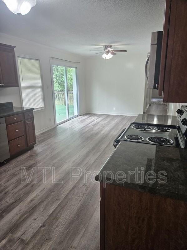 924 Cherry Rd - Photo 2 of 15