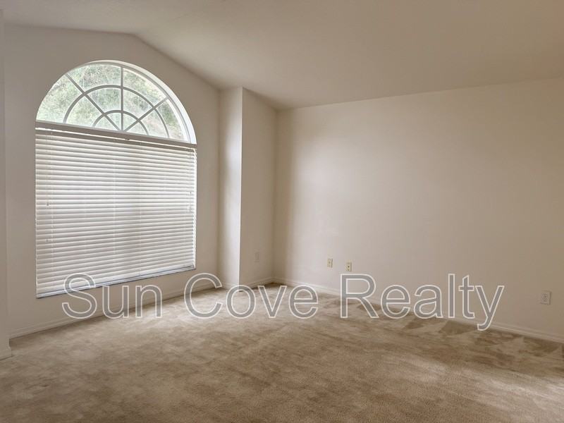 24927 Siena Dr - Photo 5 of 14