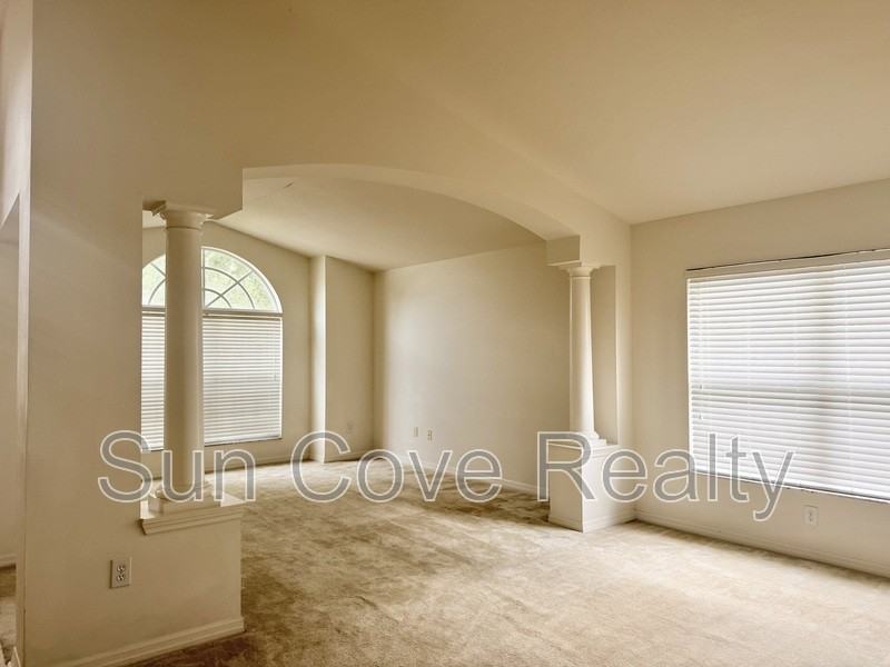 24927 Siena Dr - Photo 6 of 14