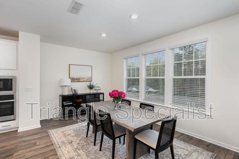 6946 Leesville Rd - Photo 6 of 22