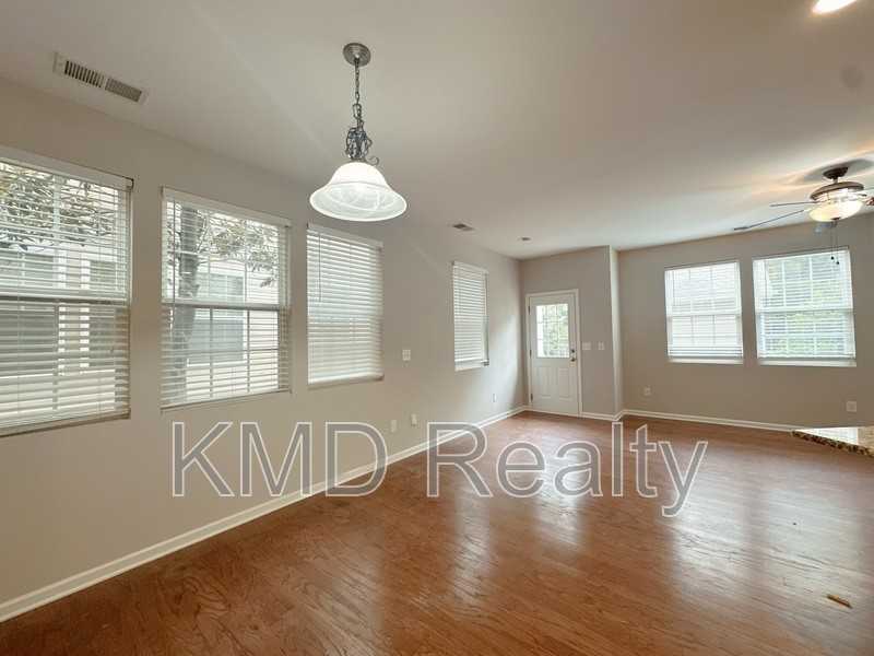 11228 Cedar Walk Ln - Photo 4 of 13