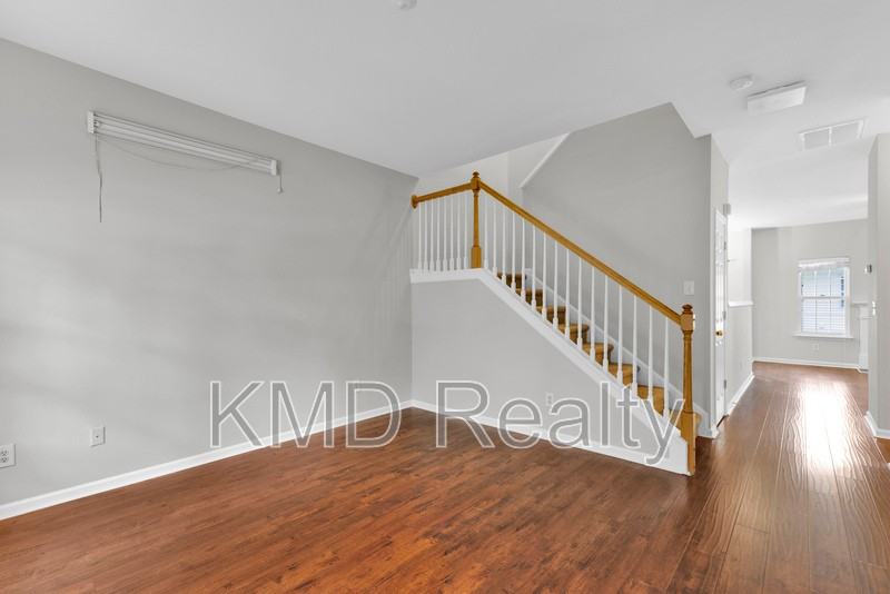 11054 Dixie Hills Dr - Photo 5 of 23