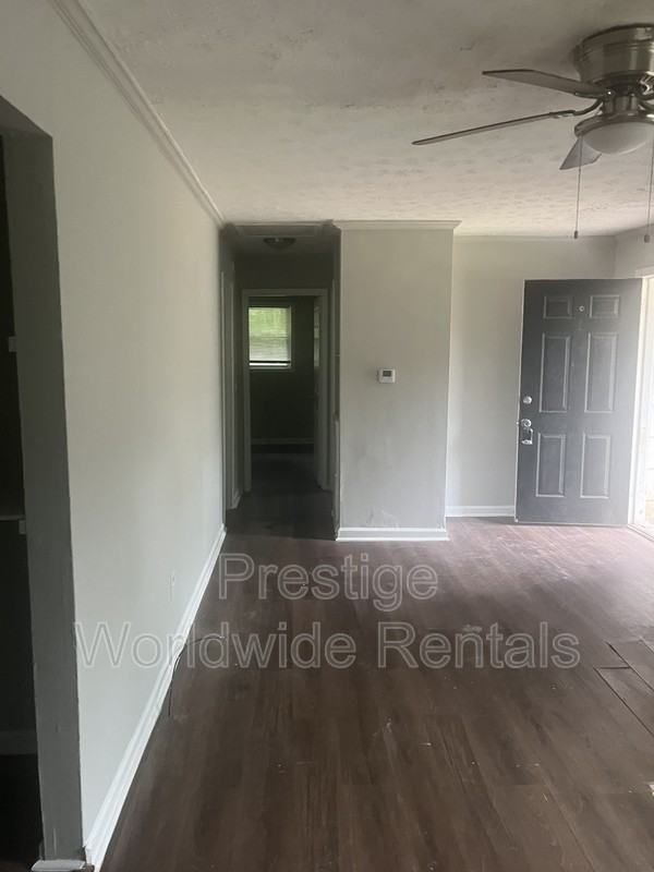 304 November Ln - Photo 6 of 6