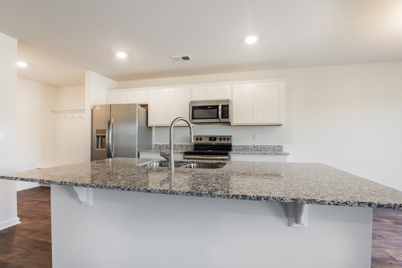 135 King Buck Dr - Photo 7 of 16