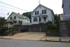 featured image of 76 Cottage St ##2