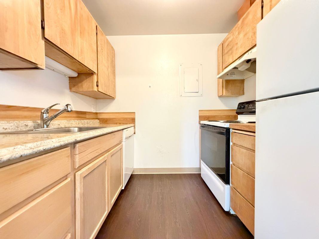 10525 Midvale Ave N ##301 - Photo 6 of 12