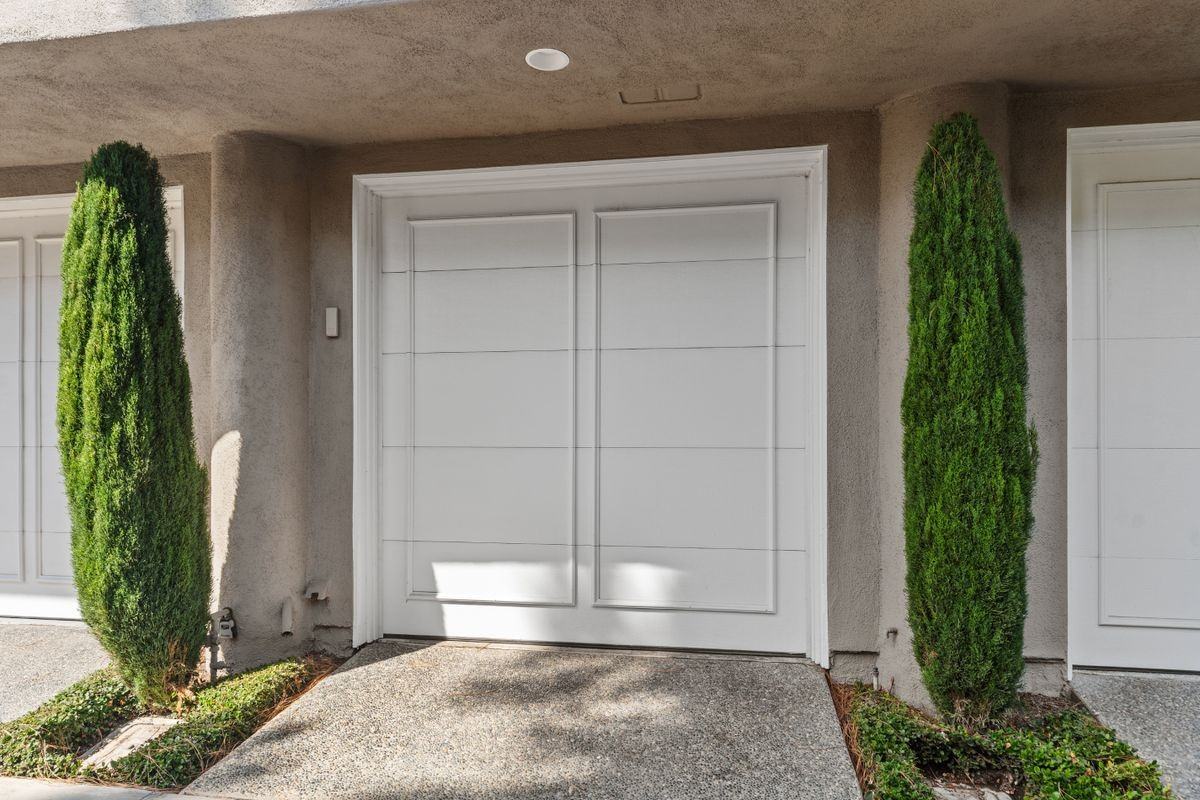 66 Baycrest Ct - Photo 4 of 7