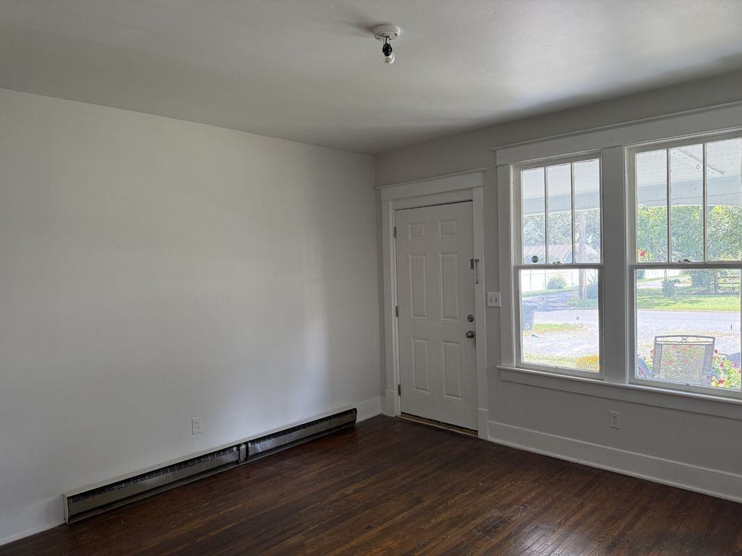 207 E Lauderdale St ##A - Photo 5 of 33