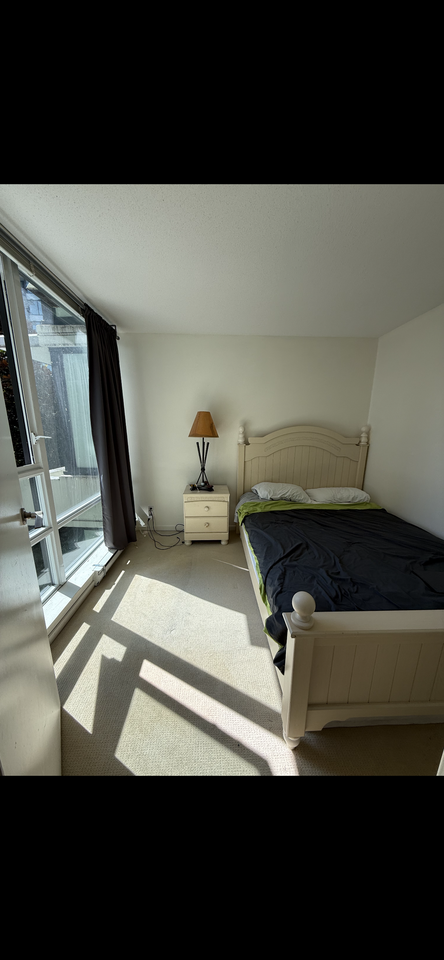 7988 Ackroyd Road - Photo 6 of 10