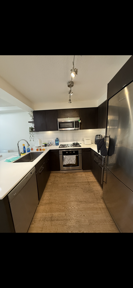 7988 Ackroyd Road - Photo 2 of 10