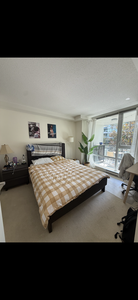 7988 Ackroyd Road - Photo 4 of 10