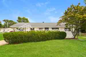 featured image of 1820 Clover Ln