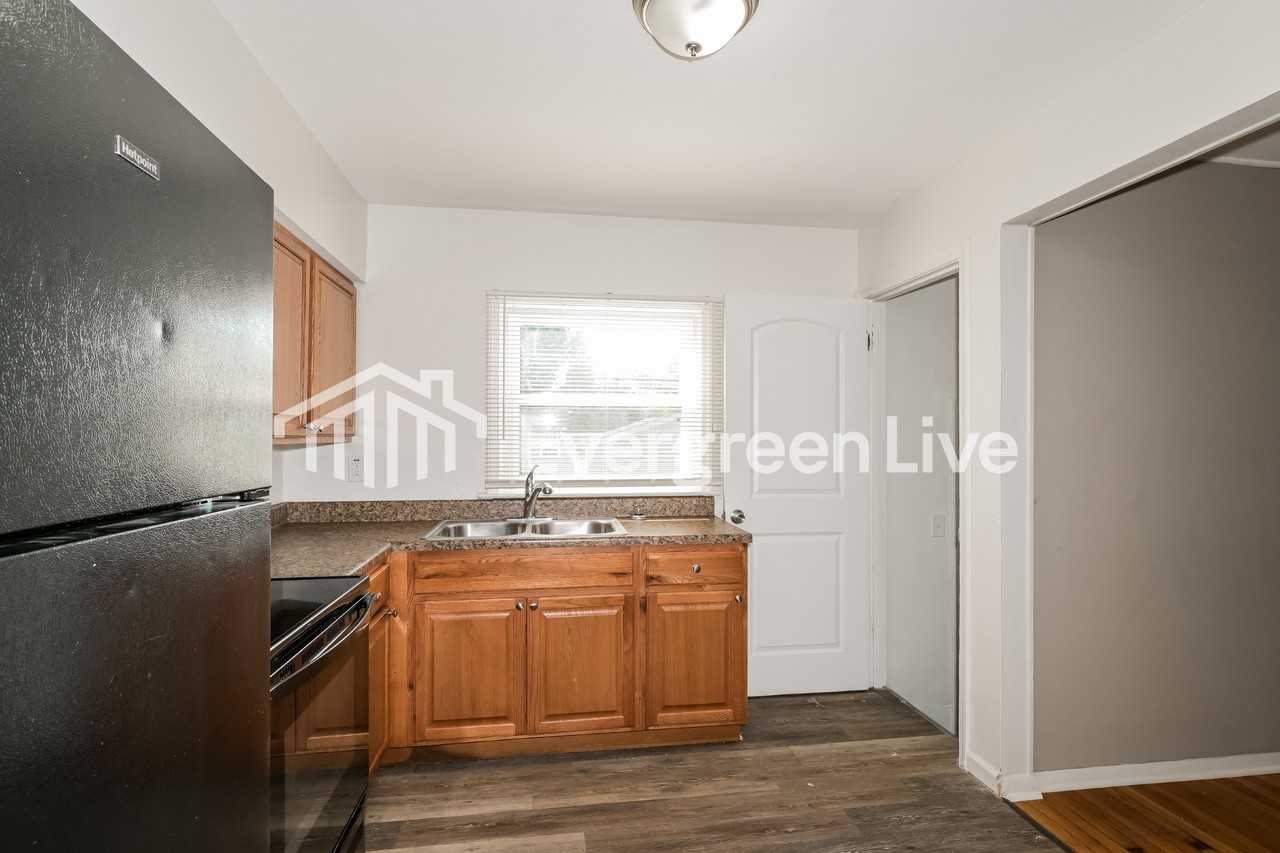 1140 Mullanphy Rd - Photo 6 of 15
