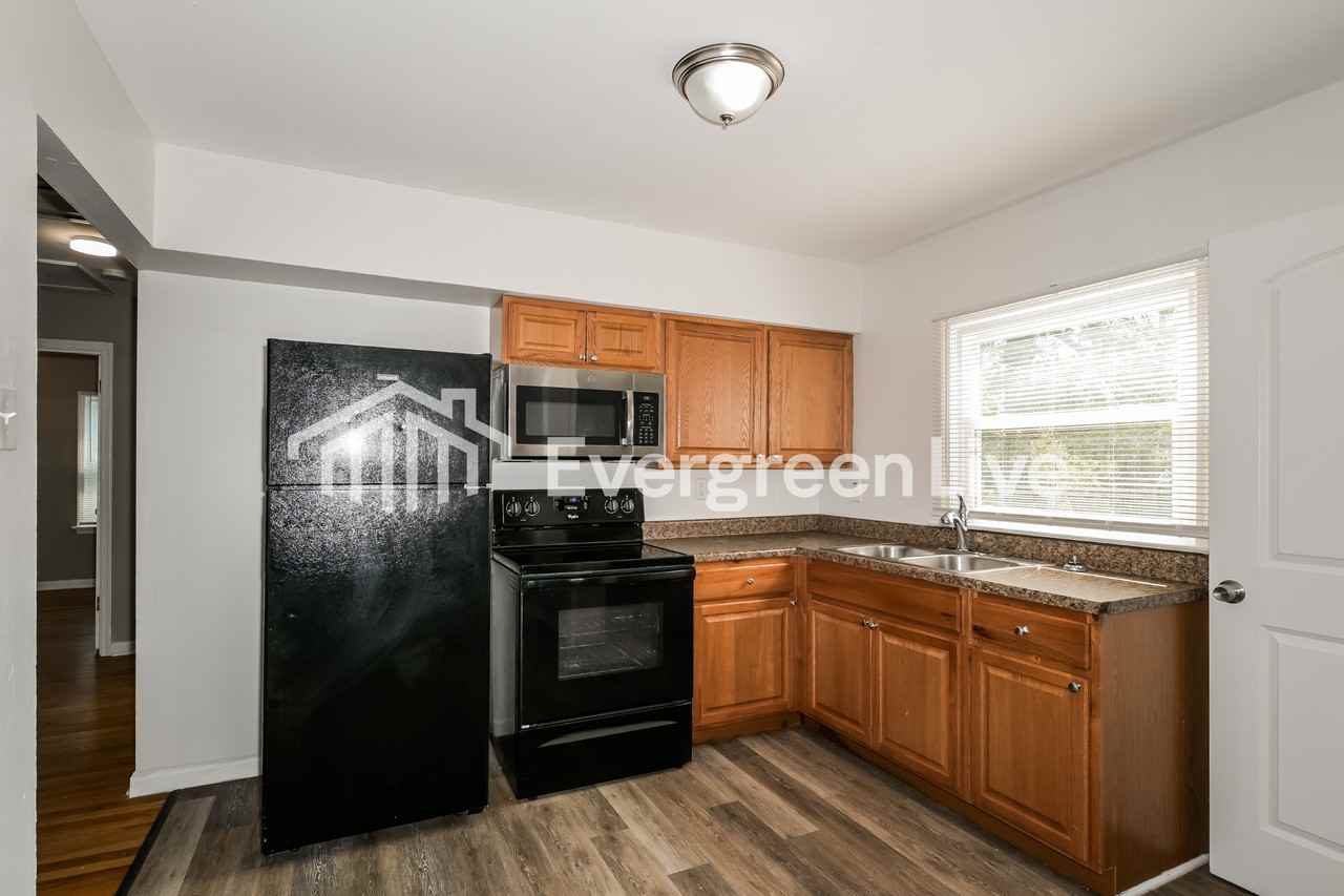 1140 Mullanphy Rd - Photo 7 of 15