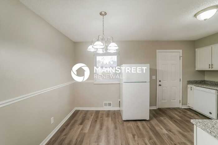201 Mcclellan Dr - Photo 7 of 17