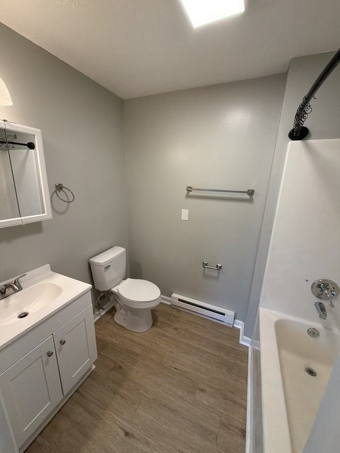 429 S Sycamore St #8 - Photo 4 of 12