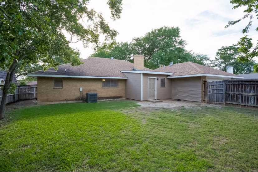 6616 Braddock Place - Photo 3 of 16