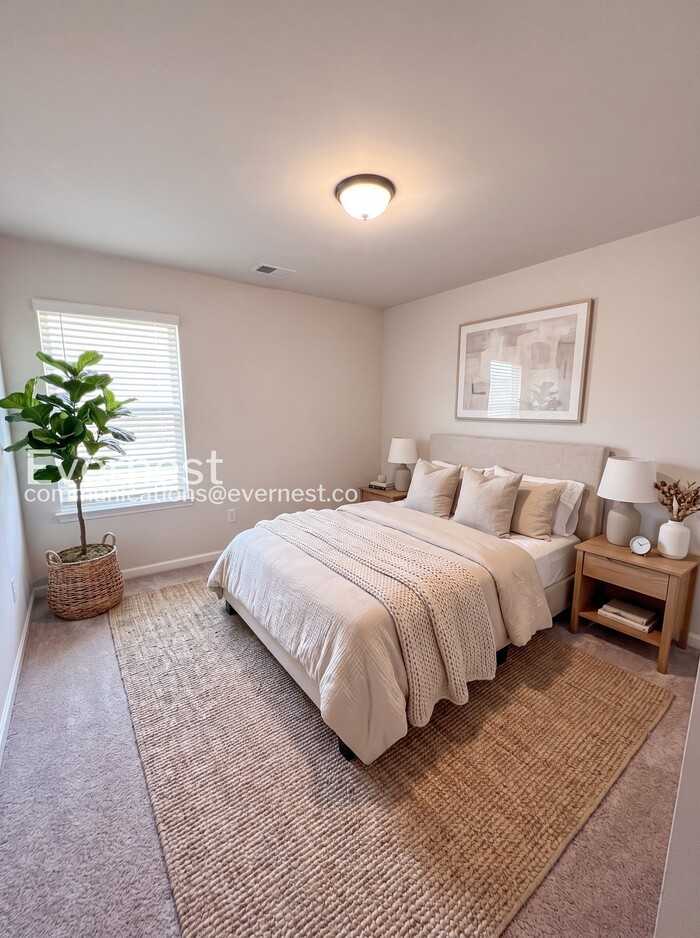 742 Galveston Way - Photo 3 of 29