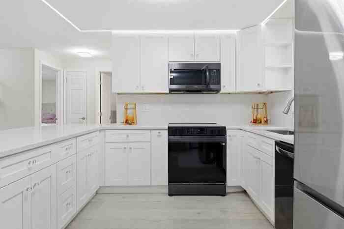 6338 Aberdeen Ave - Photo 3 of 27