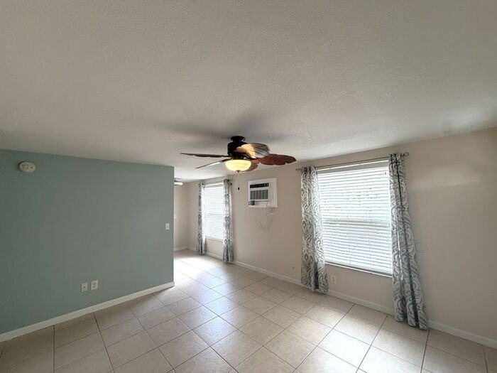 634 Dogwood Ct - Photo 4 of 10