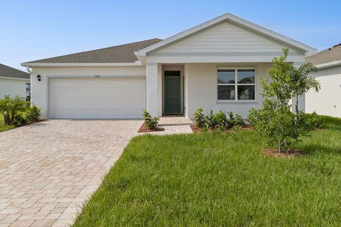 1434 Garabaldi Cir Se - Photo 3 of 15