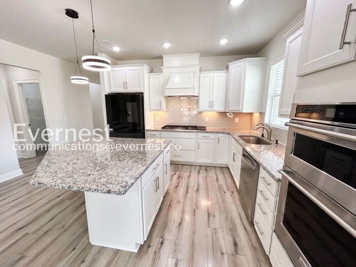 732 Prescott Ln - Photo 6 of 38