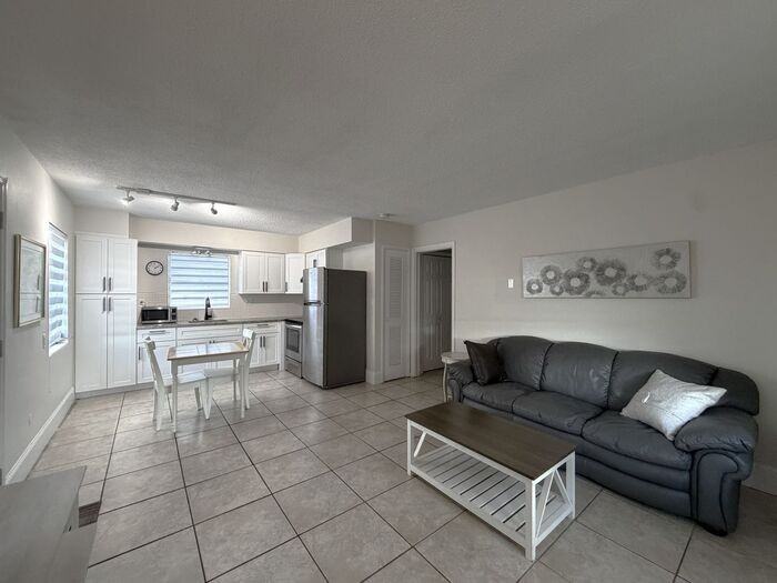 1196 Angle Rd #B - Photo 2 of 10