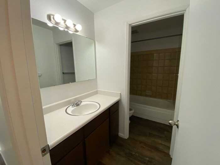 10204 E 13th Ave #D21 - Photo 5 of 22