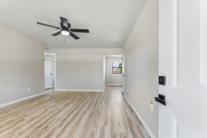 1101 S Bouziden Dr - Photo 2 of 14